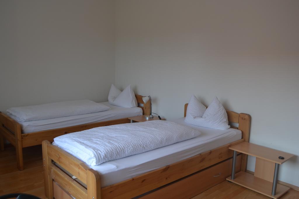 Gaestehaus Sebastian Erding Ruang foto