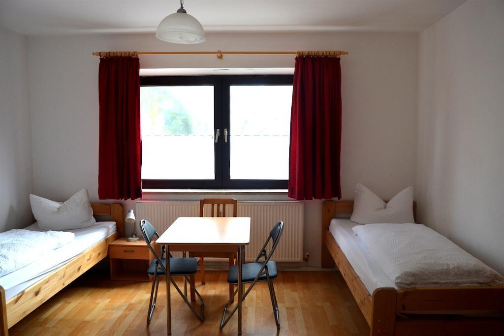 Gaestehaus Sebastian Erding Ruang foto