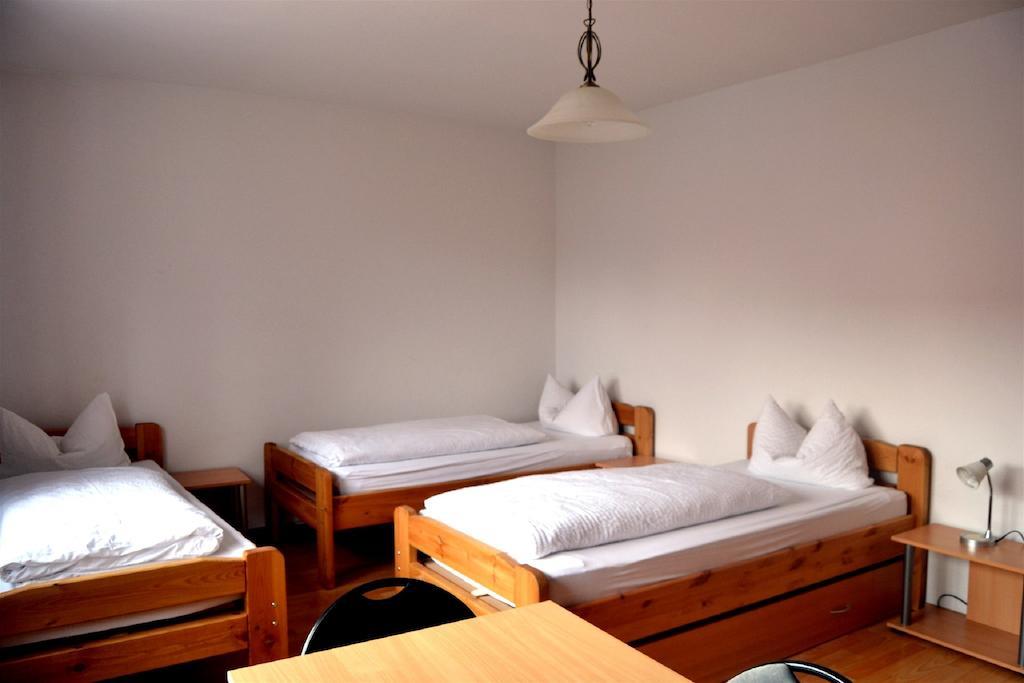 Gaestehaus Sebastian Erding Ruang foto